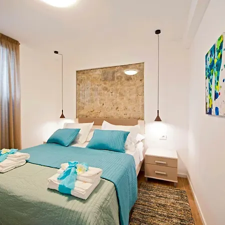 Lägenhet Luxury Dvor