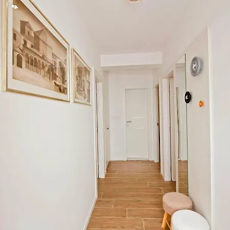 Luxury Dvor Apartamento
