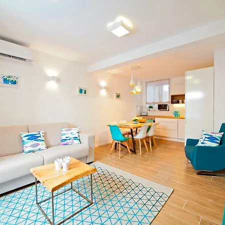 Luxury Dvor Apartamento *